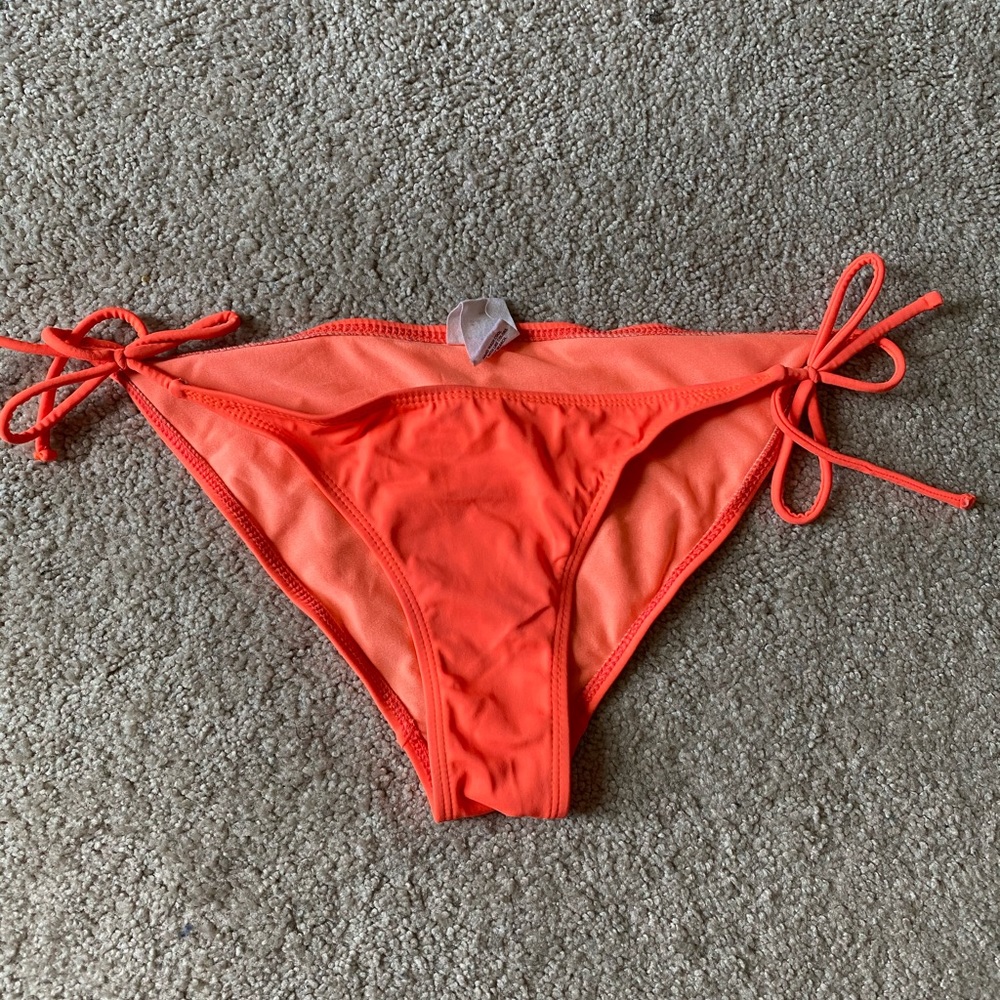 Bikini bottom